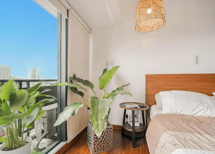 Native Hideaway In The Heart Of Poblacion, Makati Apartamento