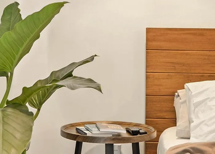 Native Hideaway In The Heart Of Poblacion, Makati *